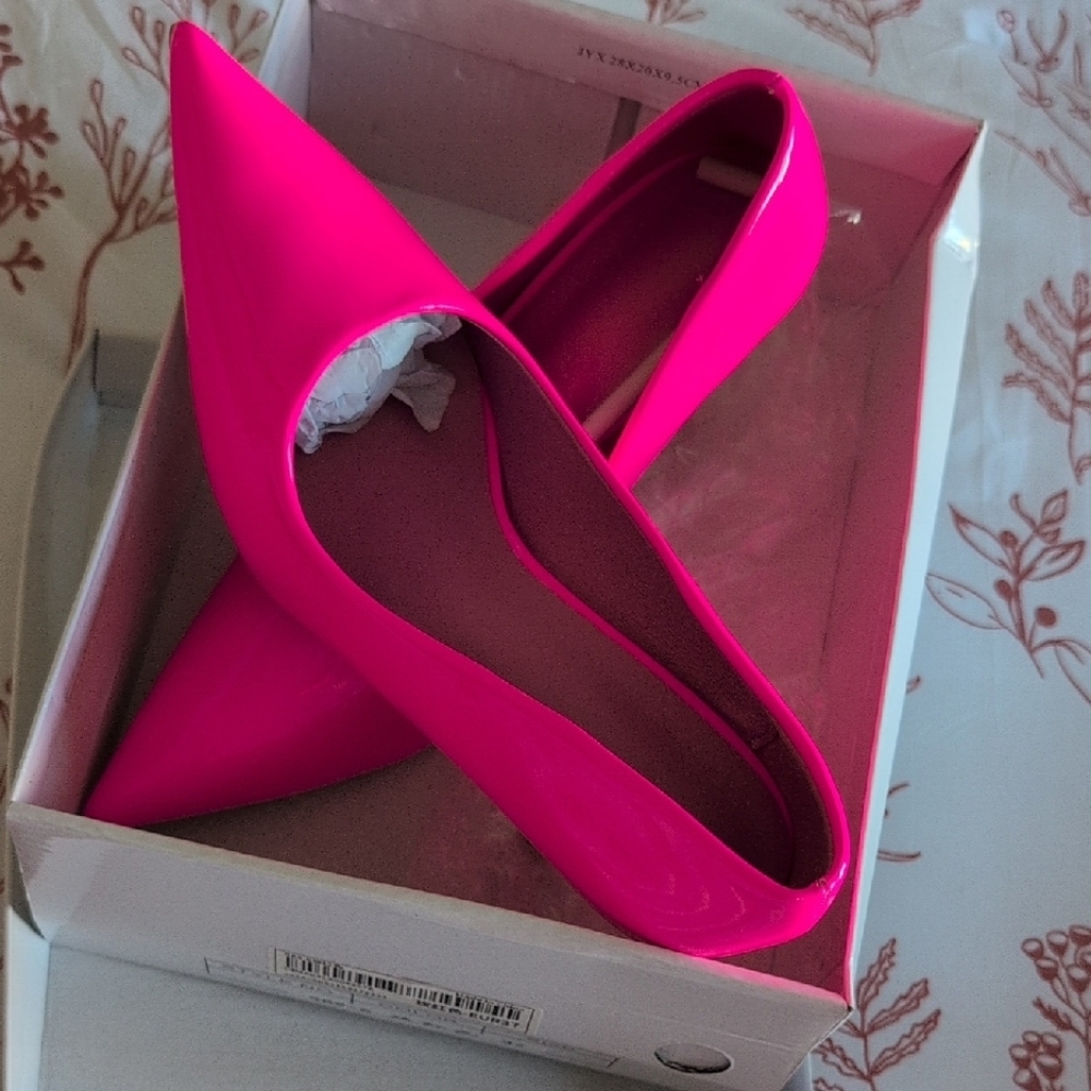 SHEIN Vibrant Pink Pointed Heels